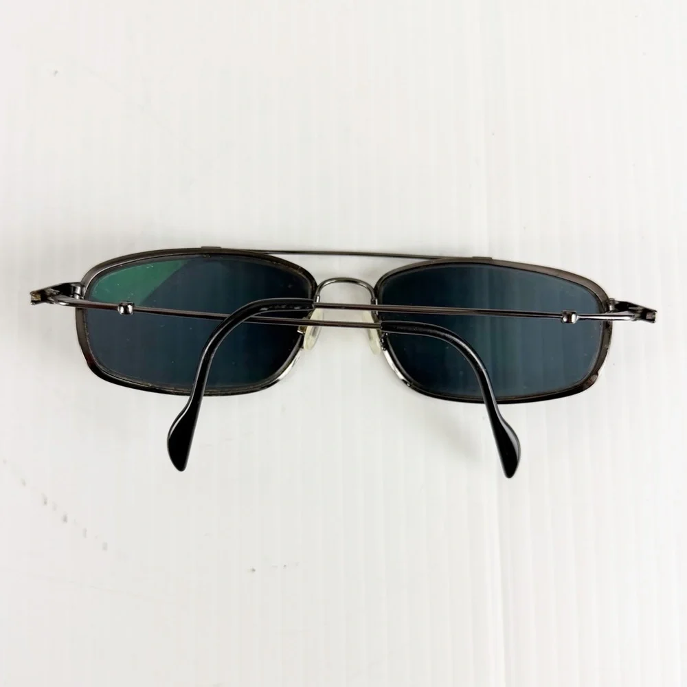 Maui Jim Flexon MJ-303-02 Gunmetal Gray Polarized Sunglasses AS IS